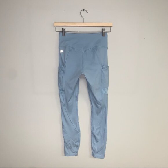 Fabletics Anywhere High-Waisted Moto 7/8 Length Leggings Blue Size Extra Small - Picture 8 of 11